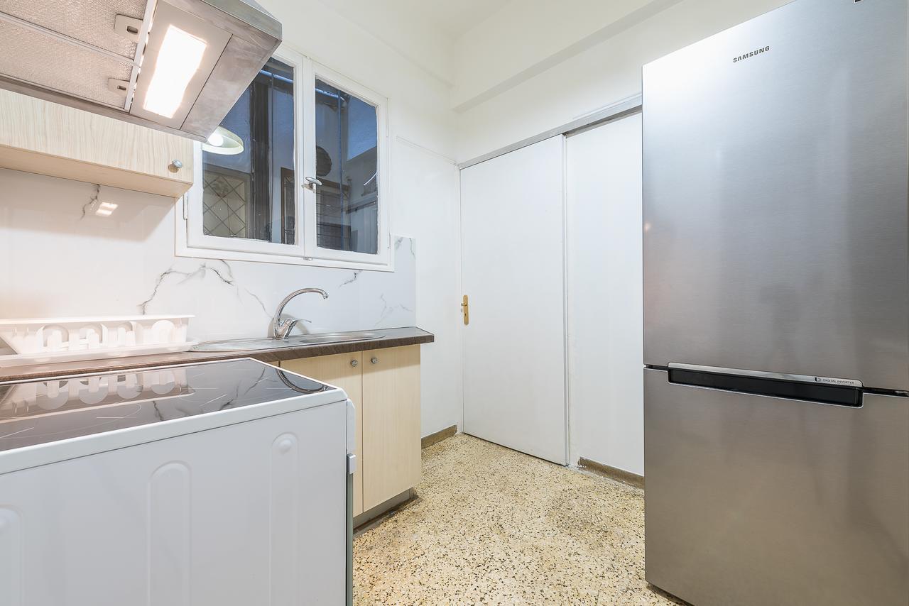 Victoria Queens Palace Apartments Athens Exterior photo